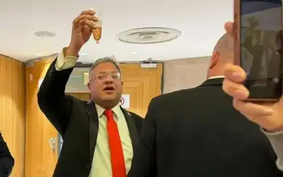 استراتيجية تكتيكية وإعلامية لتحفيز عمل الأحزاب