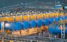 ضربات تلحق أضرارا بمحطة لتحلية المياه