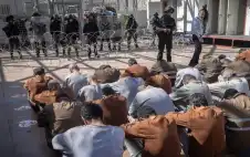 الإضراب يعم الضفة الغربية رفضا لقانون