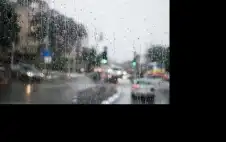 أجواء ماطرة الخميس وتراجع تدريجي للهطولات