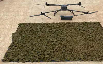 بالصور: 3 شقيقات فلسطينيات يصنعن لكل