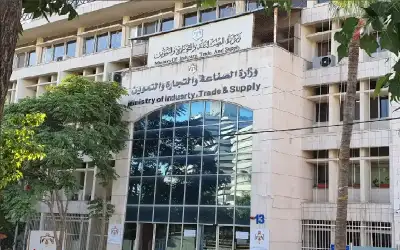 مصور فيديو الباص السريع: والدتي وبختني