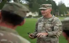 إقالة رئيس أركان الجيش الأميركي الجنرال