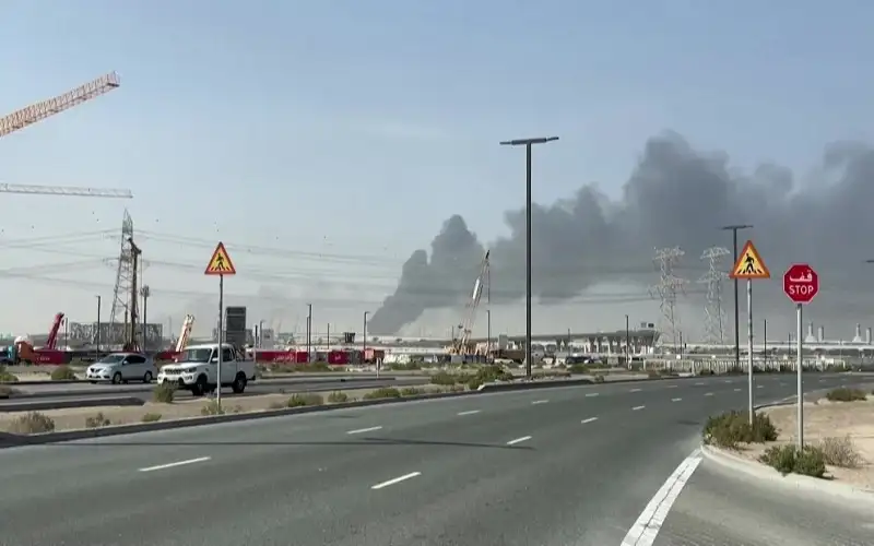 الإمارات تتعامل مع تهديدات صاروخية ومسيرات