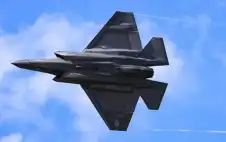 مسؤول أميركي: سقوط طائرة مقاتلة أميركية