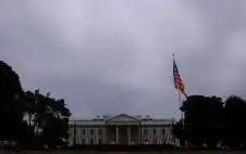 اstrongلبstrongيت الأبيض يطلب موازنة دفاعية قدرها