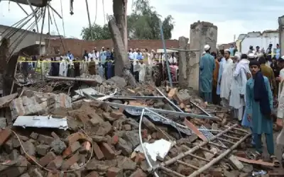 الإفتاء: الحب والهدايا جائزة لكن لا