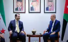 وstrongزيstrongر الخارجية يلتقي نظيره السوري في