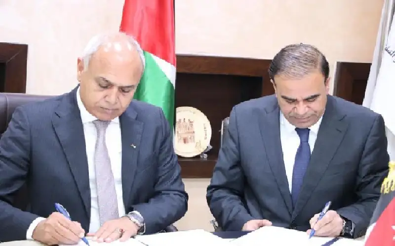 اتفاقية حكومية لمنح قروض حسنة للشباب