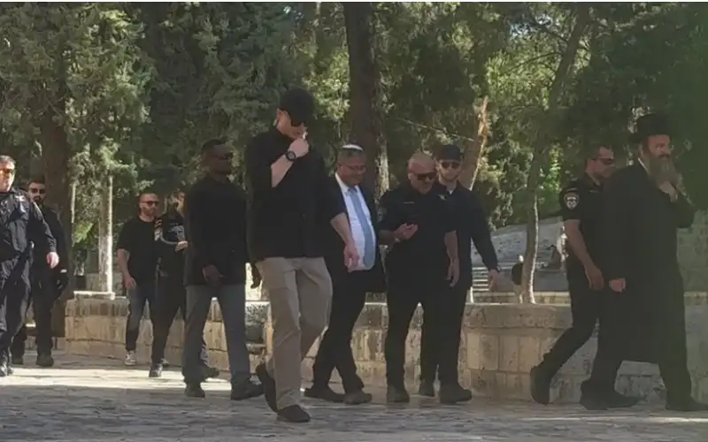 بن غفير يقتحم المسجد الأقصى