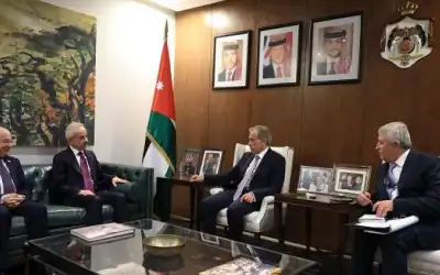 عودة 1733 مسافرا عبر مطار الملكة