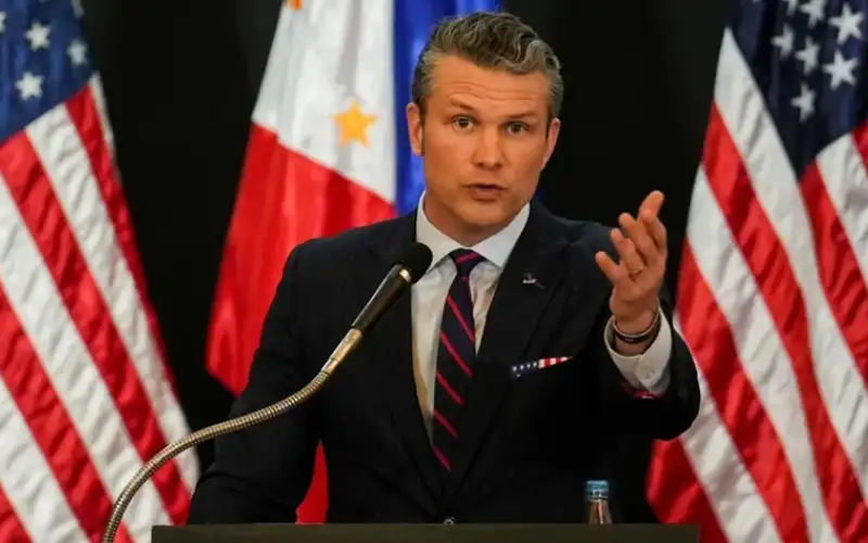 وزير الحرب الأميركي: إيران توسلت من