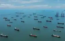 إيران تغلق مضيق هstrongرمstrongز ردا على