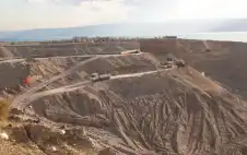 وstrongزيstrongر الأشغال يتفقد مشاريع حمايات جسور