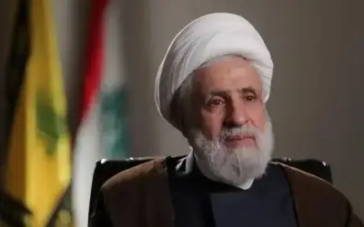 زيلينسكي يتعهد بعدم التخلي عن شبر