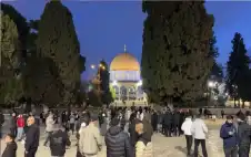 الأقصى يفتح بعد 40 يوما.. آلاف