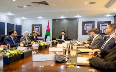 عباس يبحث التهدئة الشاملة