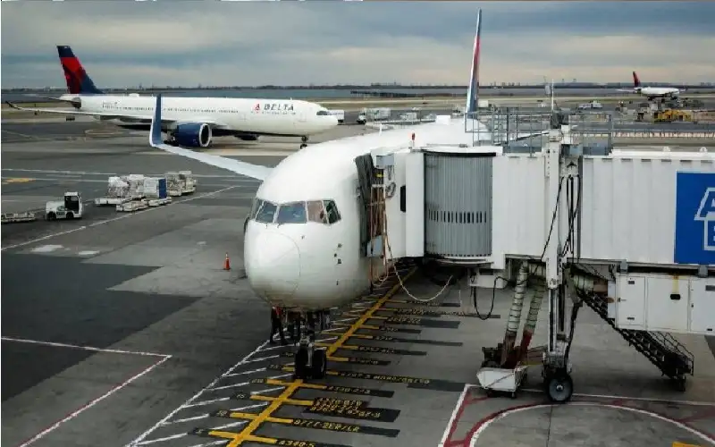 مطارات أوروبا تواجه نقصا منهجيا في