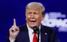 ترامب يتوعد إيران بضربات أقوى إذا