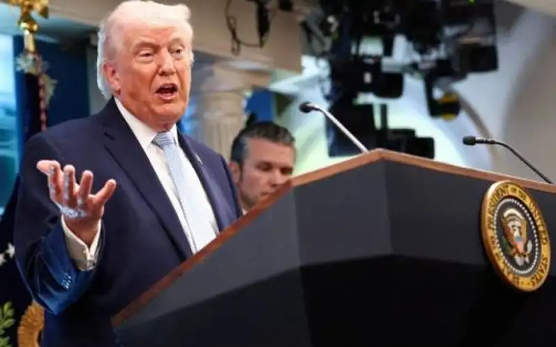 ترمب يعلن بدء فتح مضيق هرمز