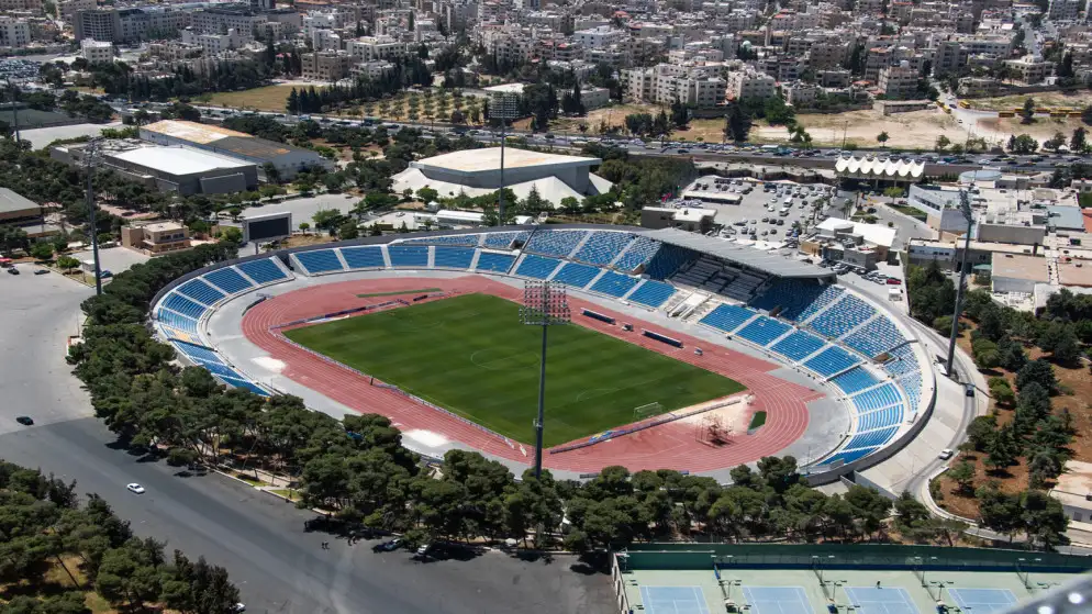 قمة كروية تجمع الفيصلي والحسين اليوم