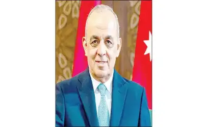 انتعاش الموسم السياحي مرهون بتوقف الحرب