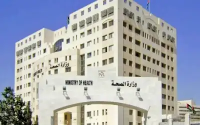 الاحتلال يمنع مقدسيين من أداء صلاة