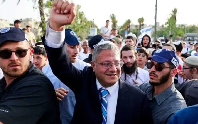 بن غفير يقتحم المسجد الأقصى برفقة