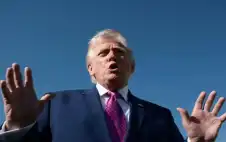 ترامب: سنبدأ إغلاق مضيق هstrongرمstrongز