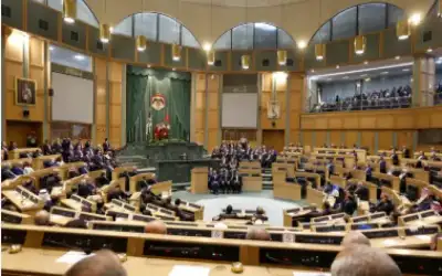 ترمب معلقا على انسحاب بايدن: أسوأ