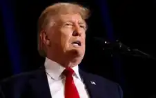 ترامب يتوعد الصين بفرض رstrongسومstrong جمركية