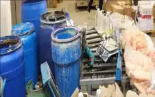 ضبط مصنع مواد تجميل مقلدة غير