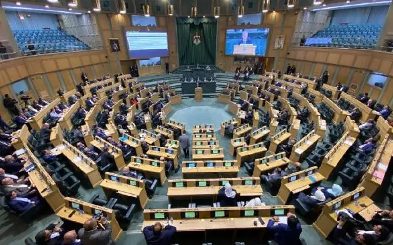 النواب يقر معدل الأحوال المدنية ..