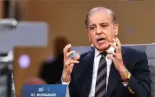 رئيس وزراء باكستان يبدأ جولة تشمل