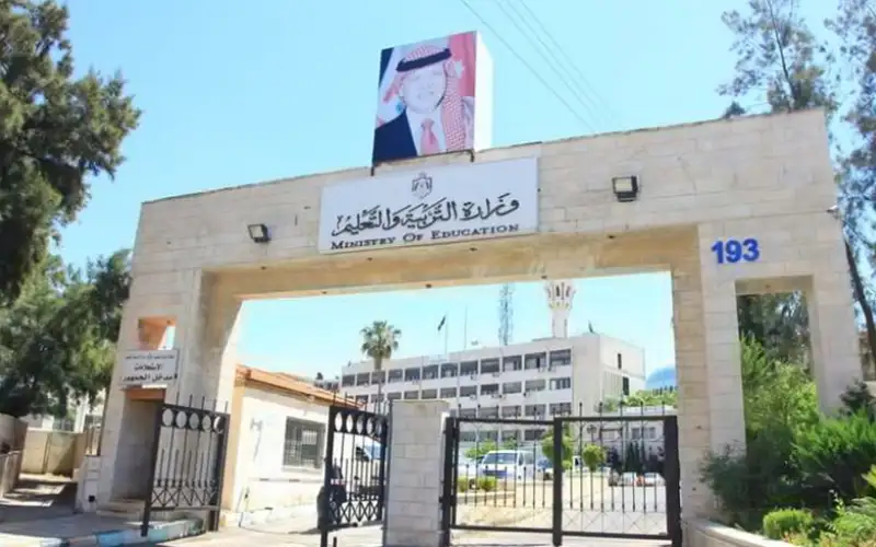 التربية: التعيين يتطلب الحصول على رخصة