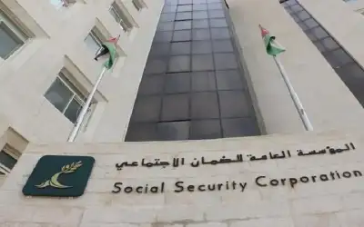 ولي العهد يحتفل بيوم العلم مع