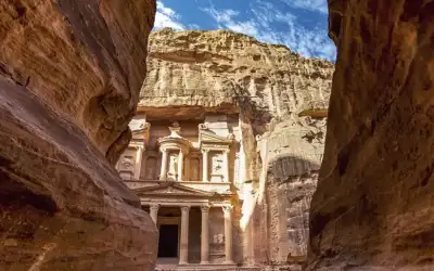 أوبك للتنمية الدولية يمول الأردن بـ