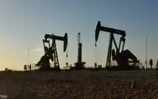 النفط يواصل الهبوط .. انخفاض بمقدار