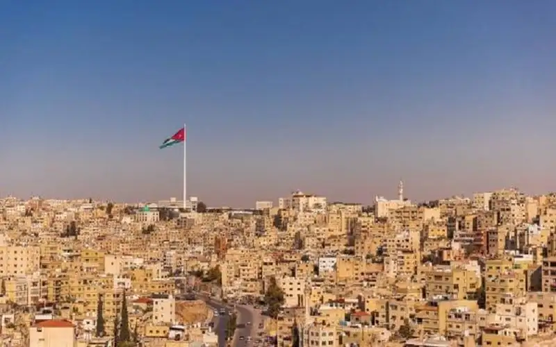السبت .. انخفاض ملموس على الحرارة