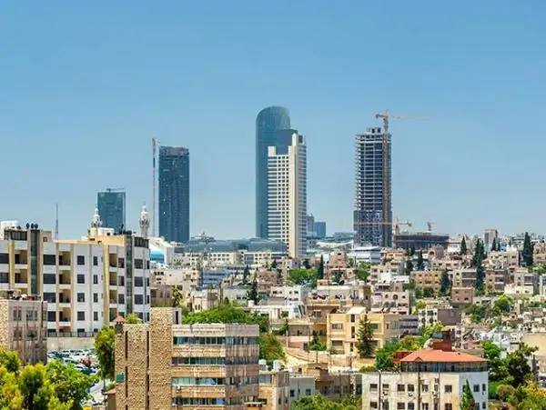 الأحد .. انخفاض طفيف على الحرارة