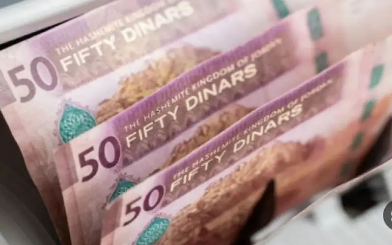 مصدر حكومي : صرف رواتب القطاع