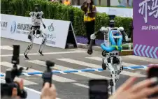 روبوتات تتفوق على اstrongلبstrongشر في نصف