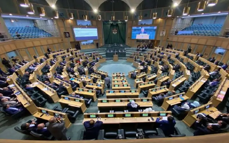 صحيفة نيسان ـ راصد: رقابة كثيفة منخفضة الأثر لمناقشات