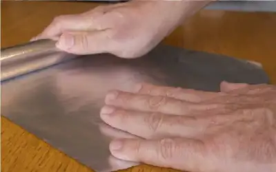 منوعات ـ لماذا ينصح الخبراء بلصق ورقة ألمنيوم