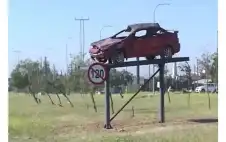 حوادث أمام أstrongعيstrongنكم.. مبادرة مرورية لردع