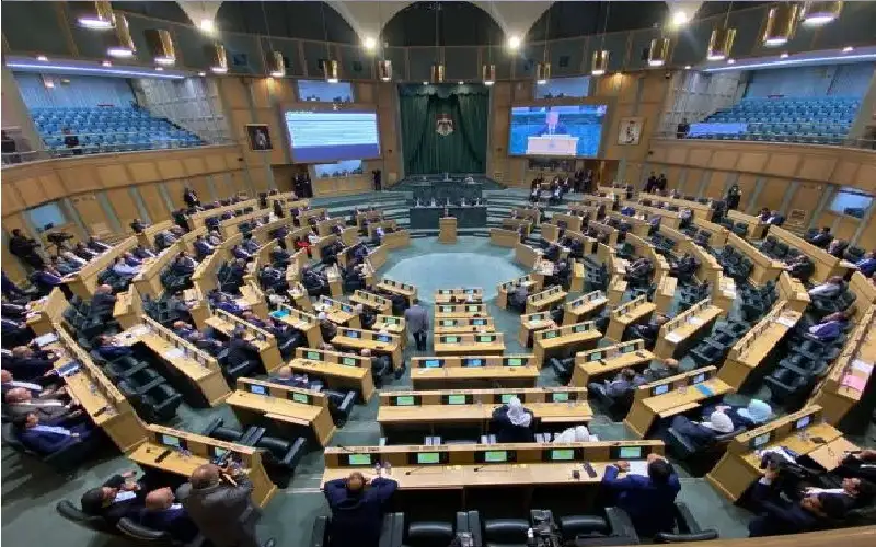 7 نواب قد يمثلون أمام القضاء