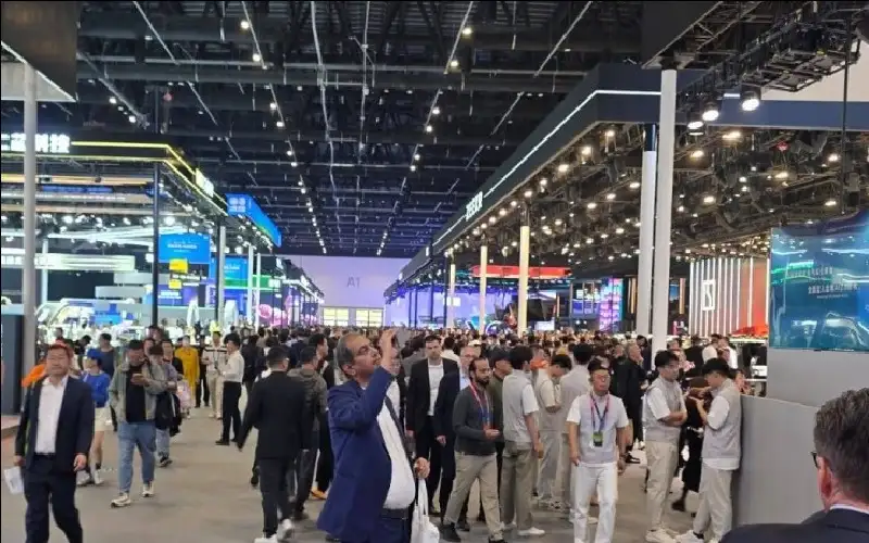 جيلي.. من مشروع صغير إلى تكتل