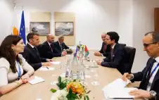 strongولي العهدstrong وماكرون يبحثان البناء على