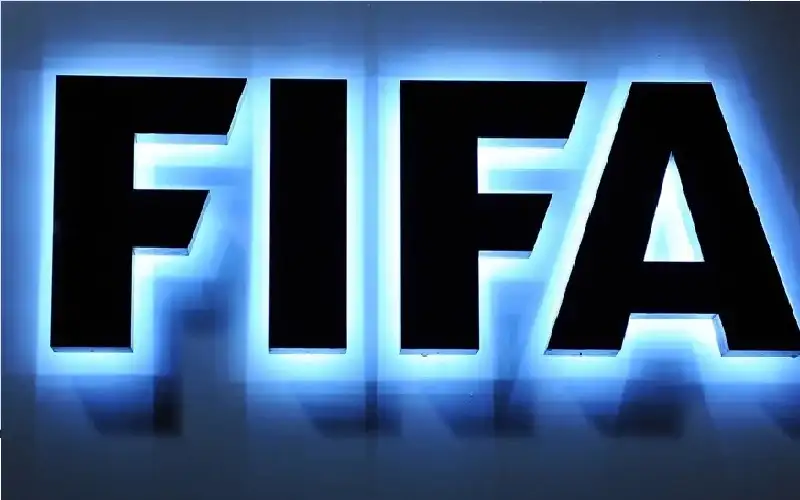 فيفا يدرس مقترح يسمح بلعب مباراة