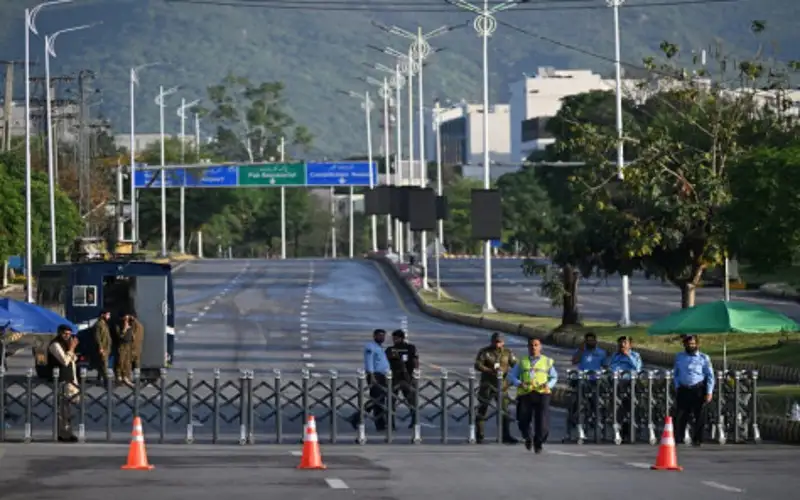 إيران ترفض قبول مطالب متشددة مع